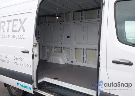 2022 Mercedes-Benz Sprinter 2500 Standard Roof I4 Diesel z USA, uszkodzony, nr VIN W1Y4DBHY6NT085262